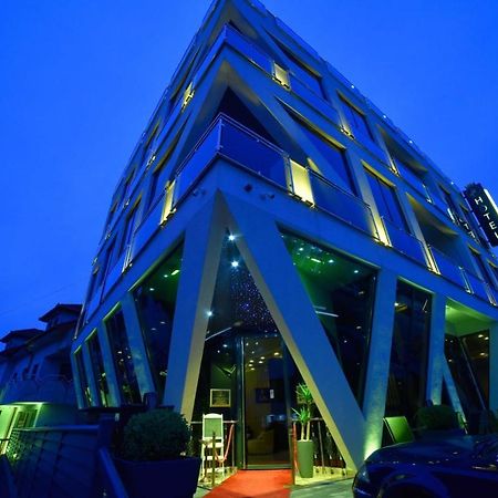 Hotel Palace Velika Kladusa Dış mekan fotoğraf
