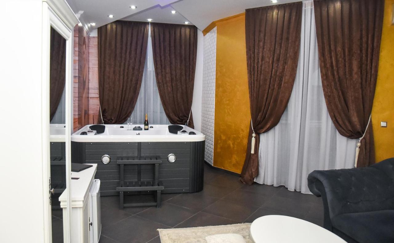 Hotel Palace Velika Kladusa Dış mekan fotoğraf