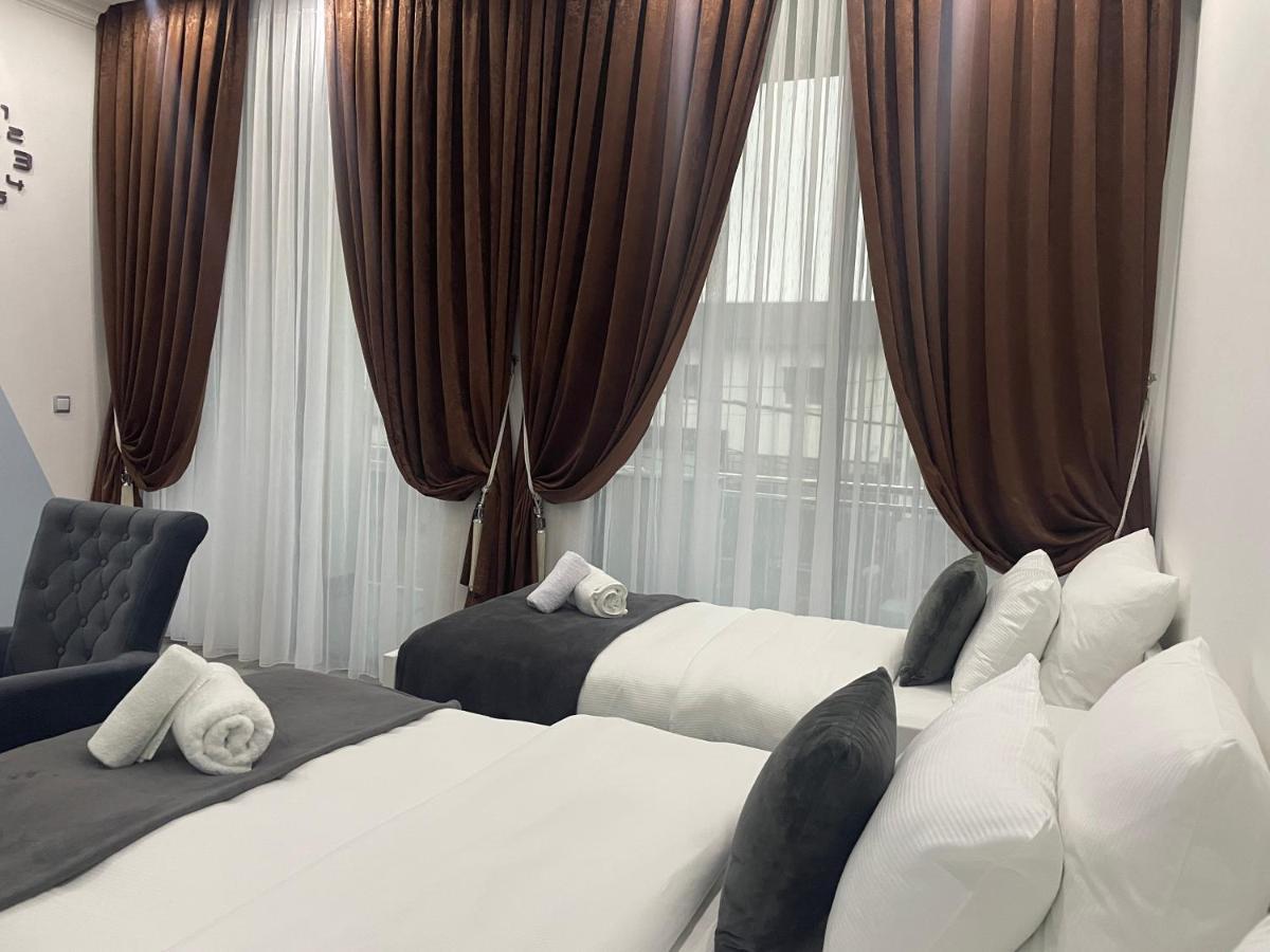 Hotel Palace Velika Kladusa Dış mekan fotoğraf