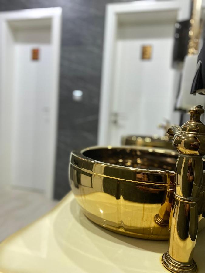 Hotel Palace Velika Kladusa Dış mekan fotoğraf